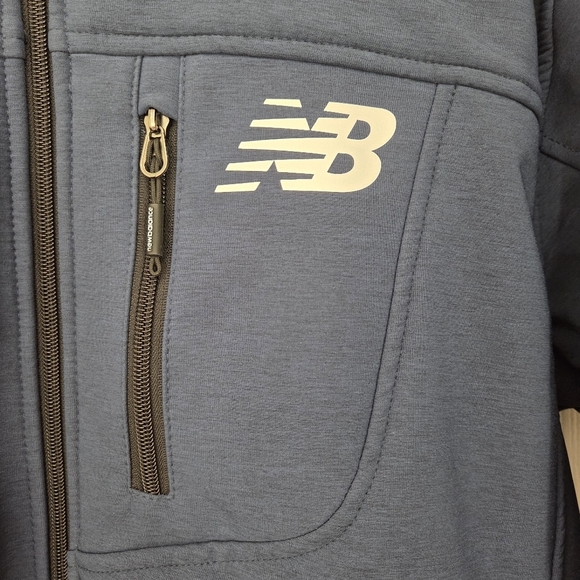 New Balance Navy and White Men's Jacket size Medium Casual Fall Softshell - Picture 4 of 7